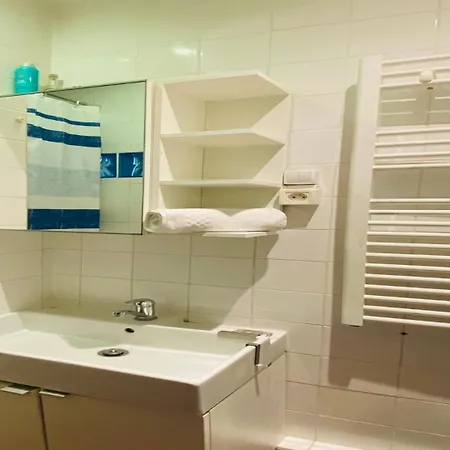 Apartament Charming Near The Eiffel Tower *